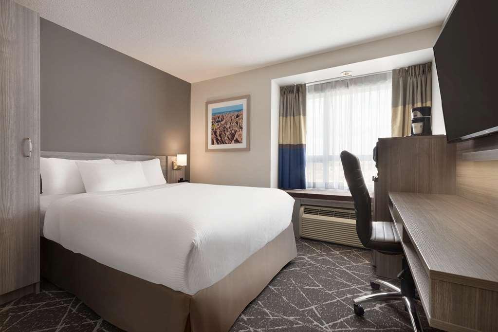 Microtel Inn & Suites By Wyndham Kanata Ottawa West ห้อง รูปภาพ