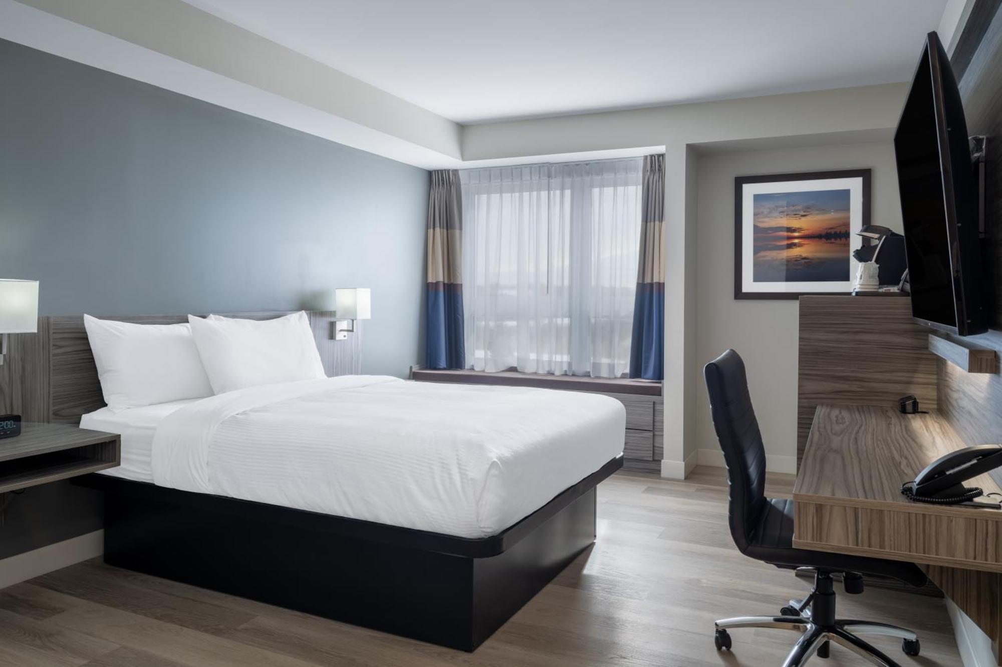 Microtel Inn & Suites By Wyndham Kanata Ottawa West ภายนอก รูปภาพ