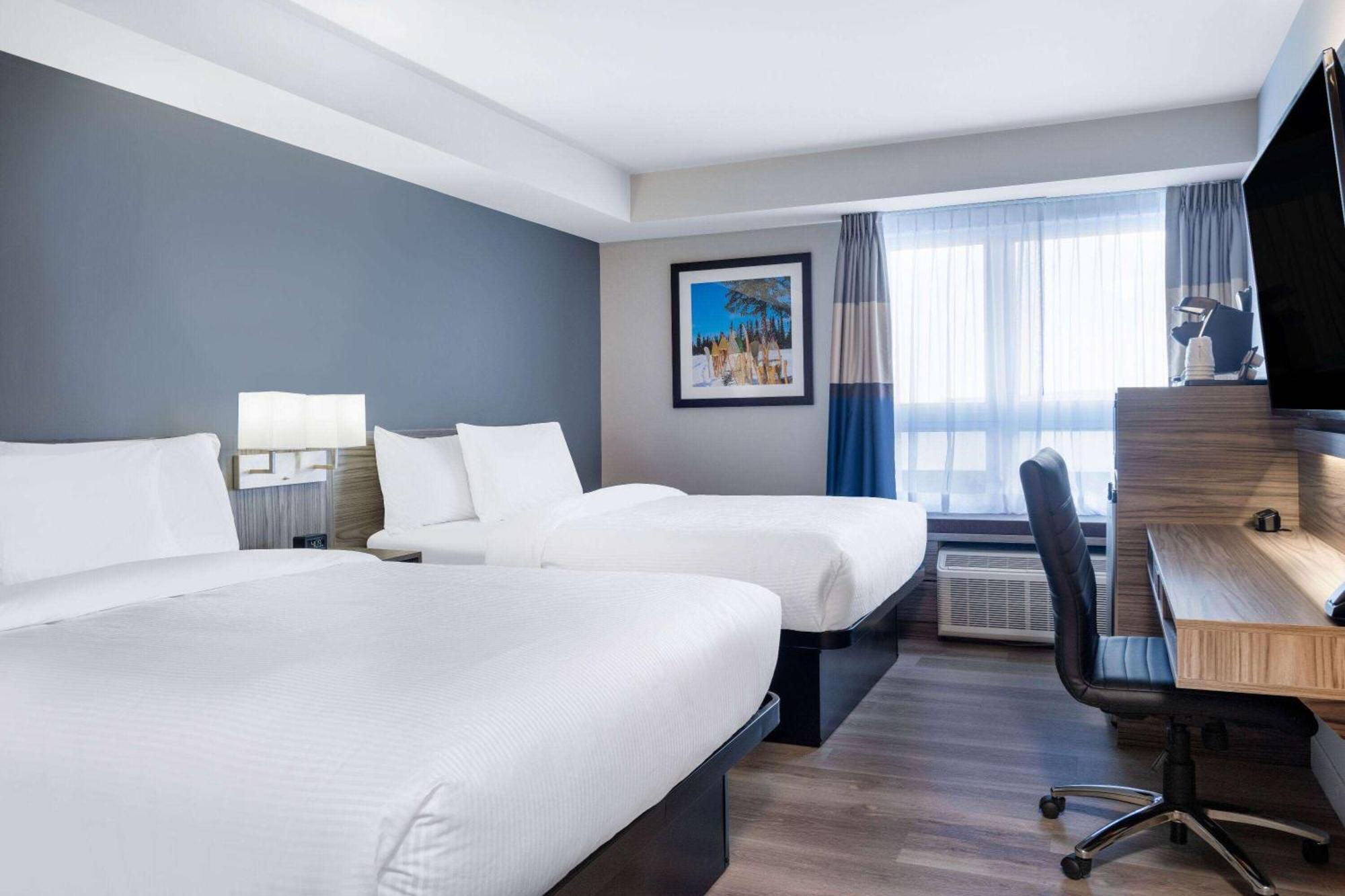 Microtel Inn & Suites By Wyndham Kanata Ottawa West ภายนอก รูปภาพ