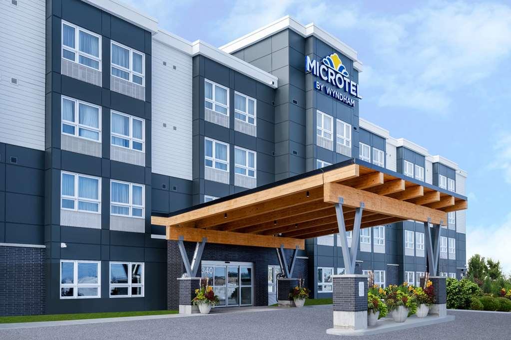 Microtel Inn & Suites By Wyndham Kanata Ottawa West ภายนอก รูปภาพ